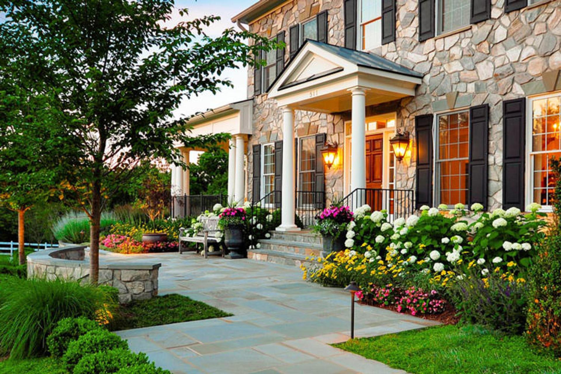 2015-11-front-yard-flower-beds
