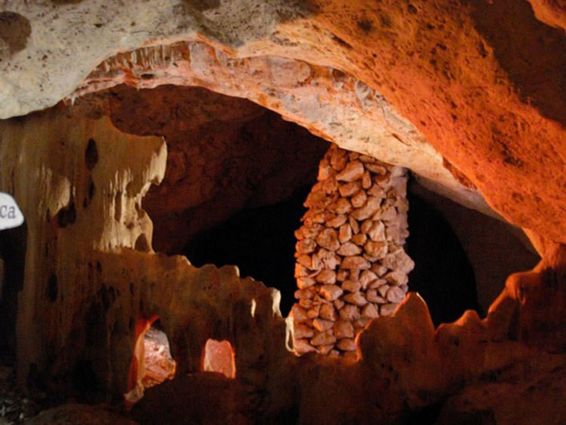 غار Green Grotto