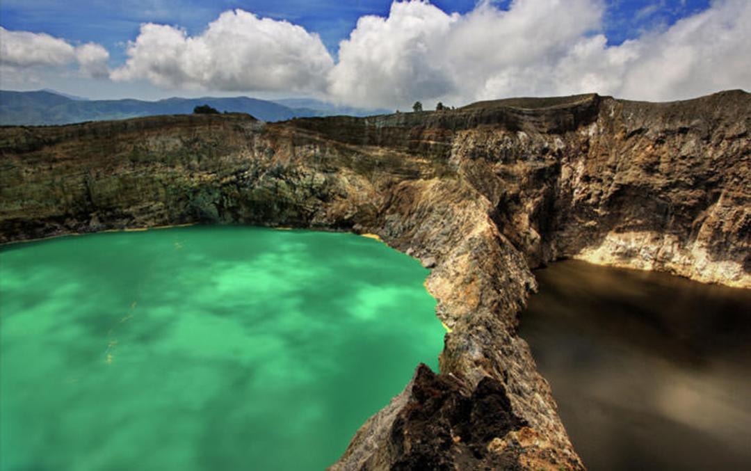 2015-11-kelimutu-flores-island-indonesia