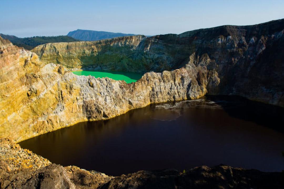 2015-11-kelimutu-flores-island-indonesia1