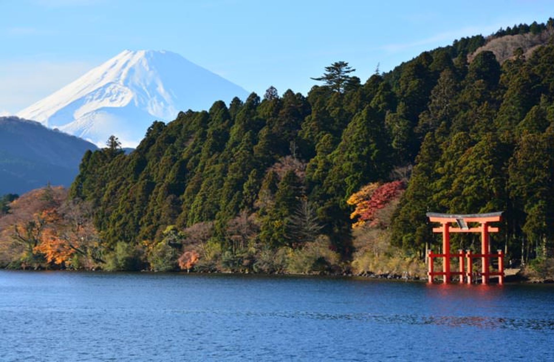 2015-11-lake-ashi-hakone-japan2