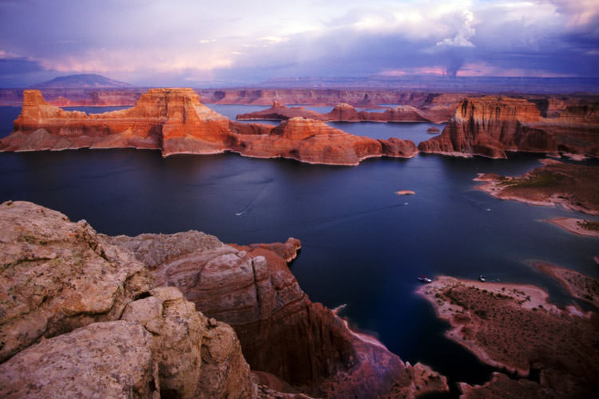 2015-11-lake-powell-glen-canyon-national-recreation-area