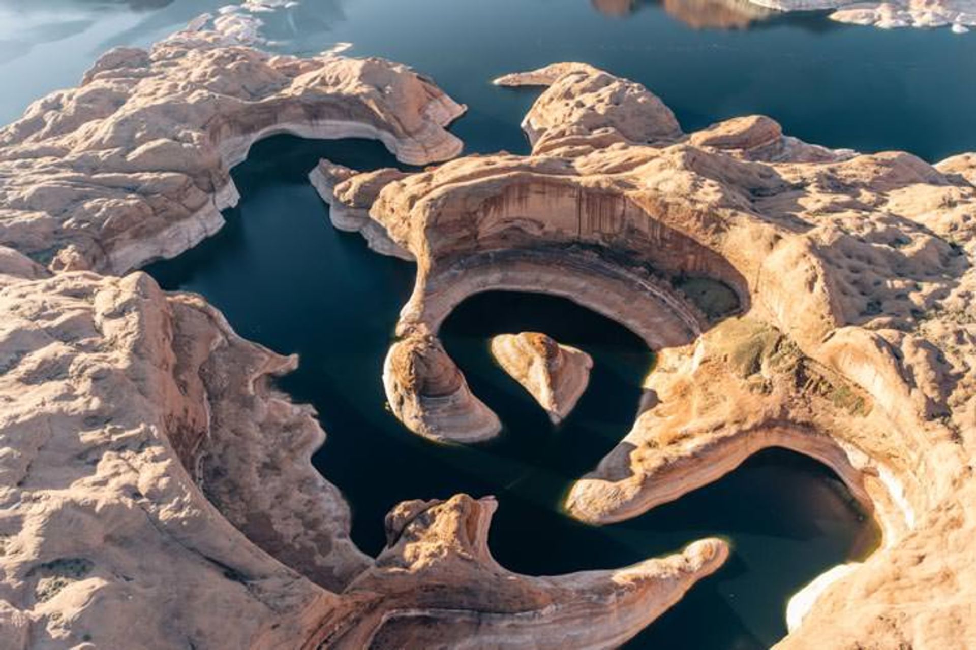 2015-11-lake-powell-glen-canyon-national-recreation-area1