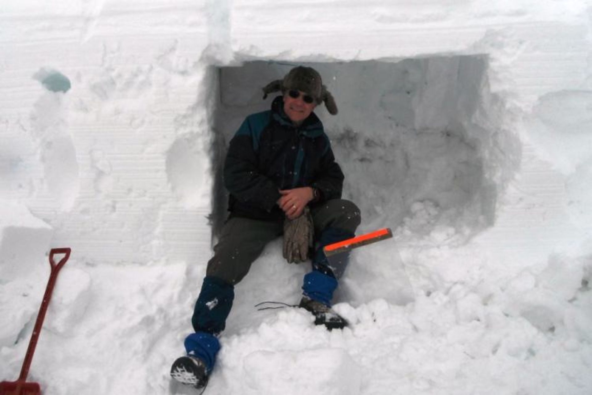 2015-11-starting-snow-cave-c