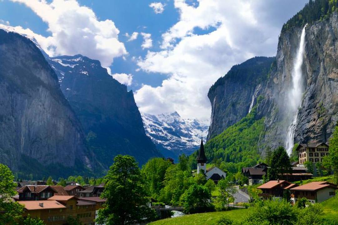 2015-11-staubbach-falls-switzerland1