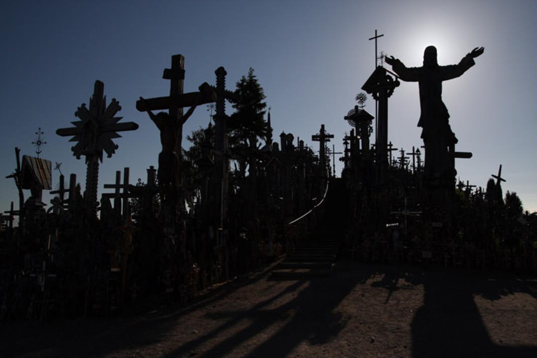 2015-11-the-hill-of-crosses-siauliai-lithuania3