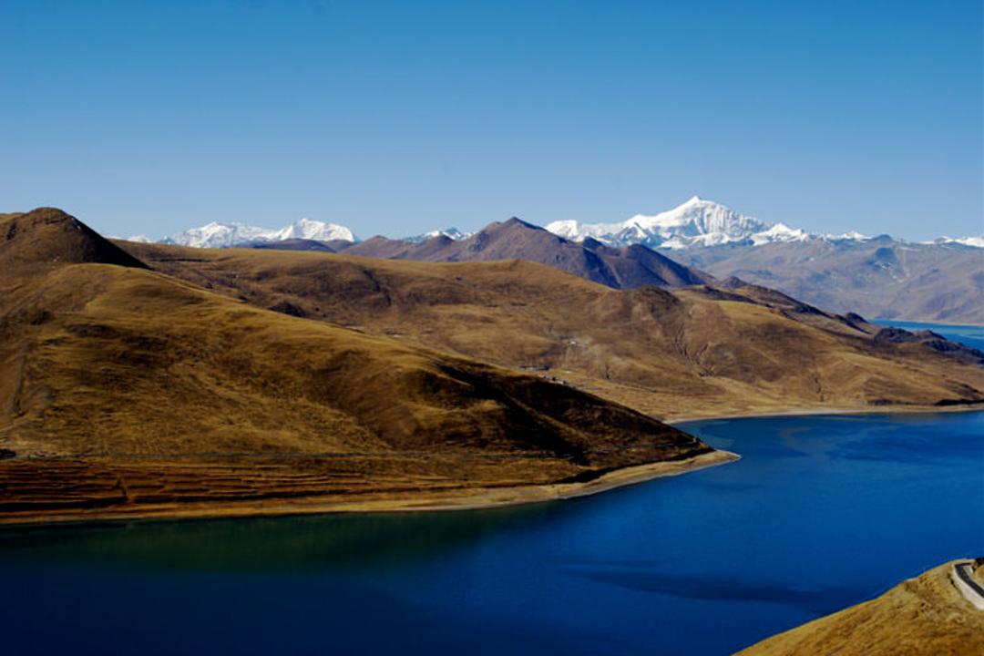 2015-11-yamdrok-lake-tibet2