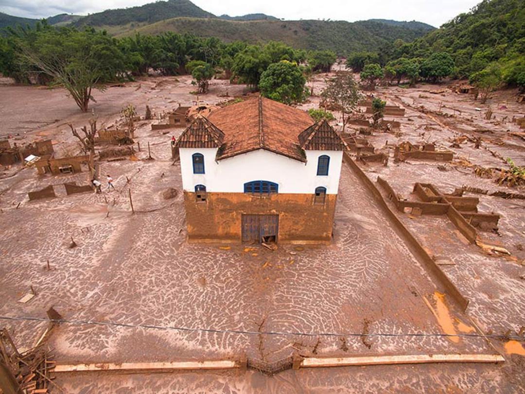 2015-12-00e81a98-702e-4c63-bf2e-406869b51c4c-best-drone-photos-2015-dronestagram-eric-dupin-36__880