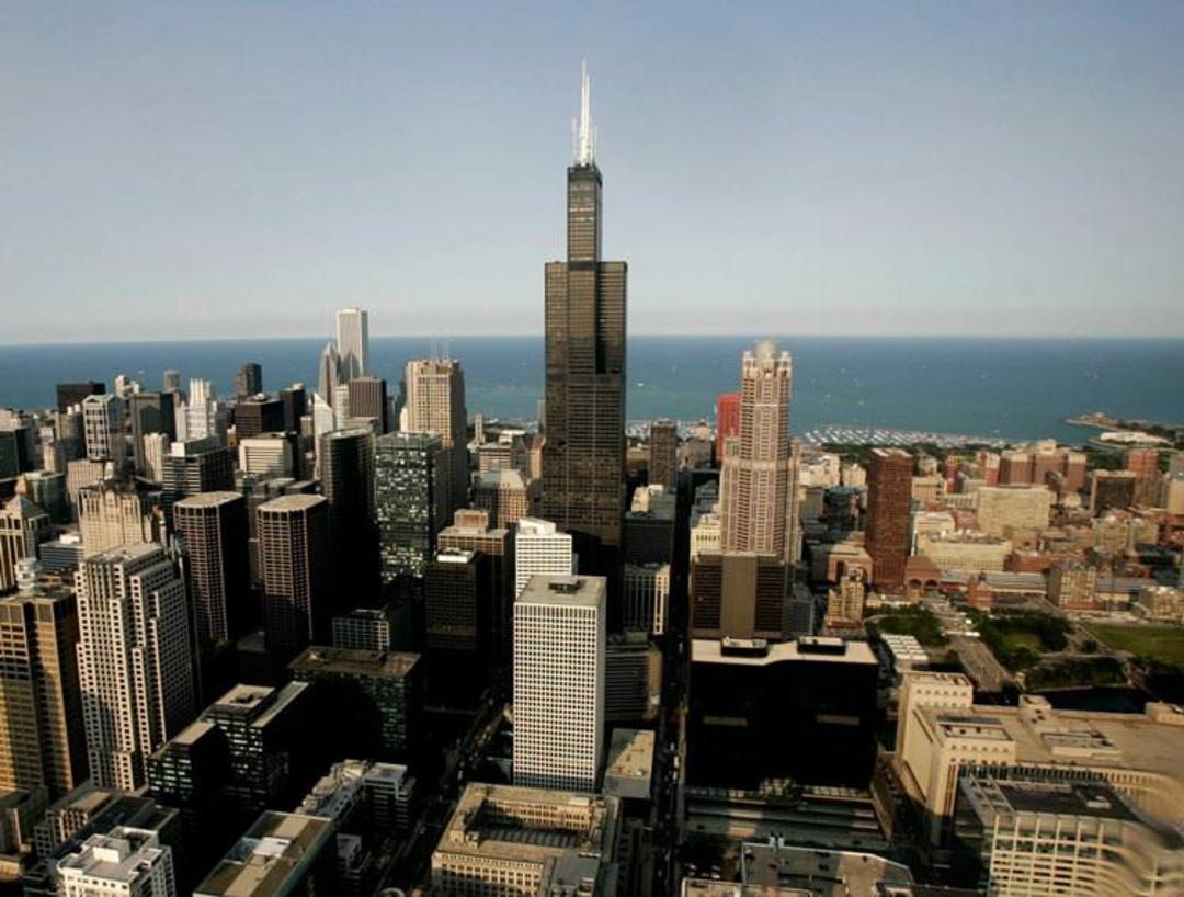 2015-12-10-willis-tower-formerly-the-sears-tower-in-chicago-united-states