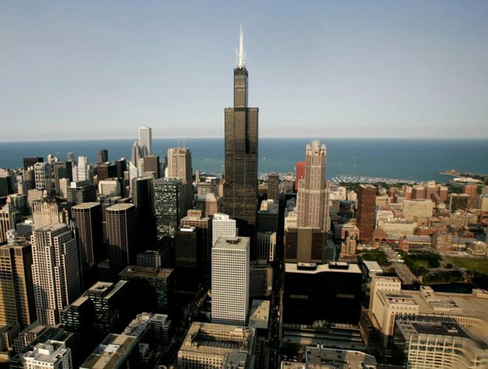 2015-12-10-willis-tower-formerly-the-sears-tower-in-chicago-united-states