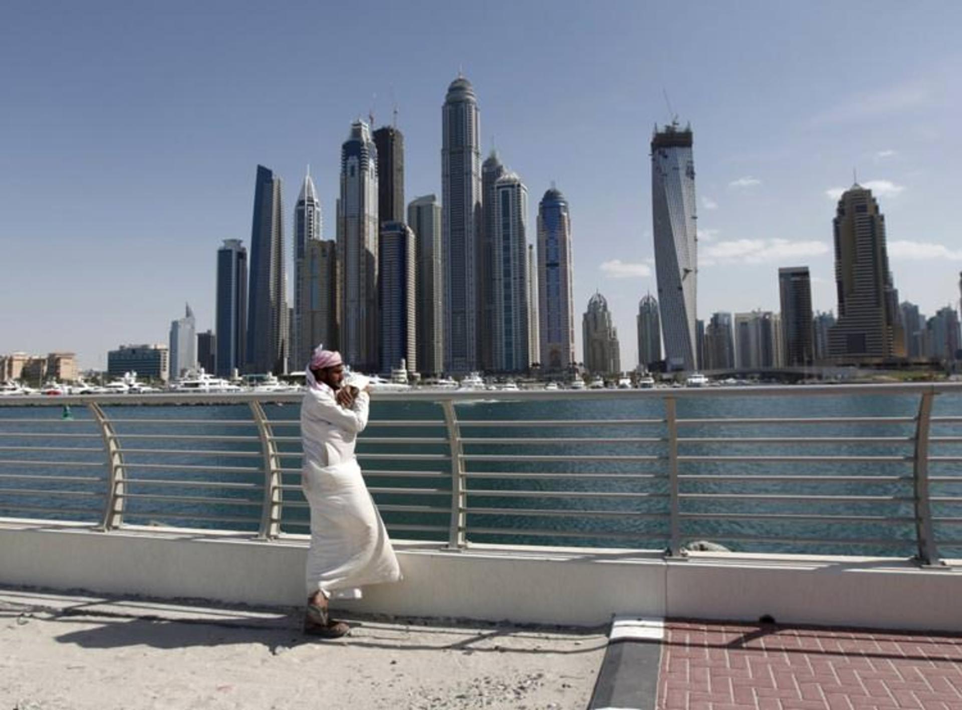 2015-12-18-princess-tower-in-dubai-united-arab-emirates