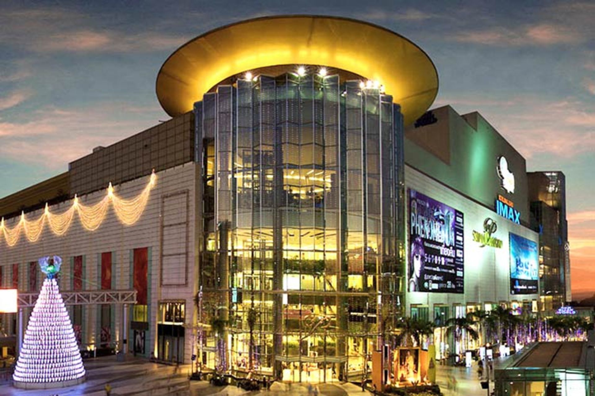 2015-12-37754333-69b7-4906-8244-e3327652e43b-siam-paragon-header_0155
