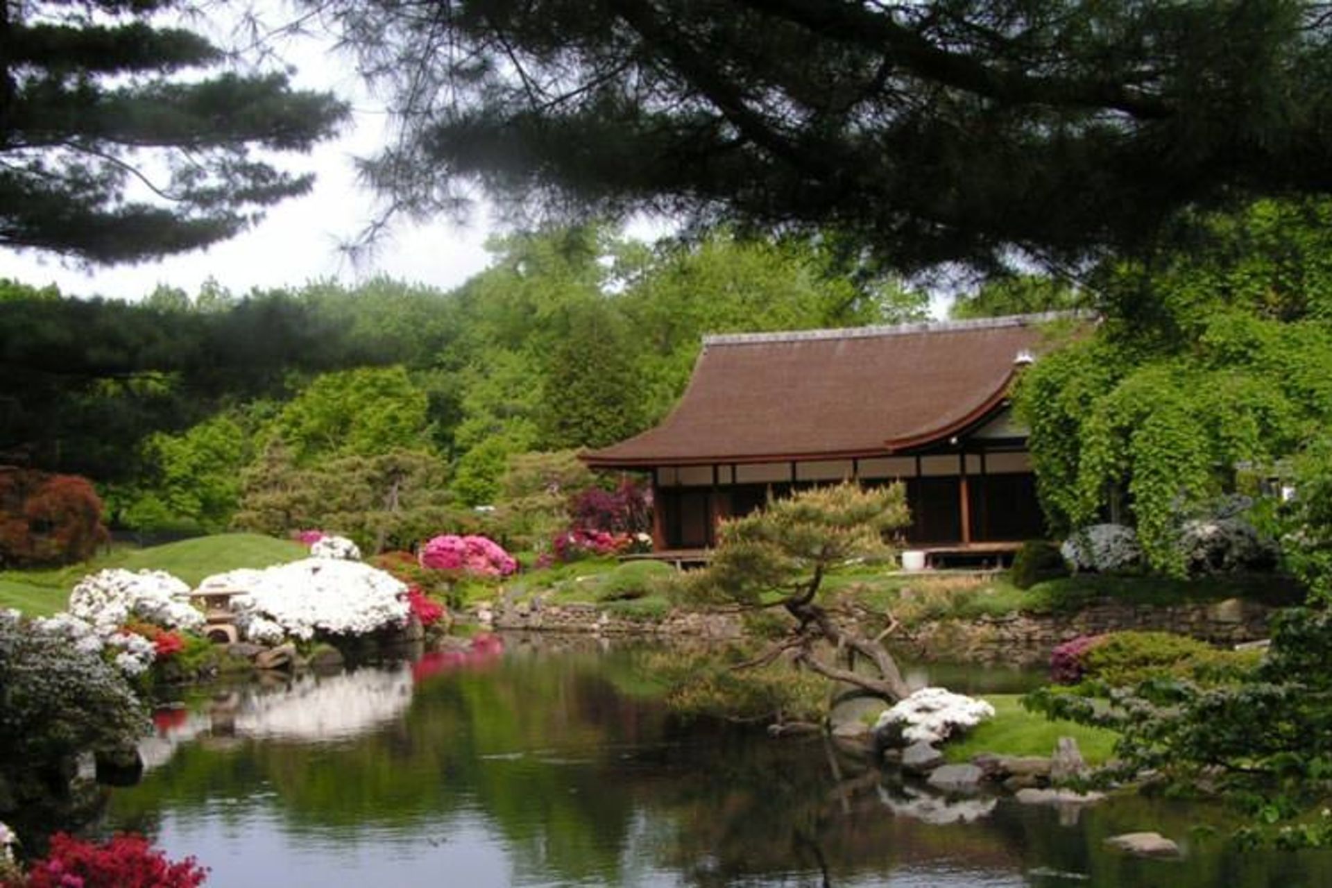 2015-12-3c69b829-06f0-4a28-a134-52a1439e8dd0-shofuso--japanese--house--and--garden-west--fairmount--park-philadelphia--usa-2