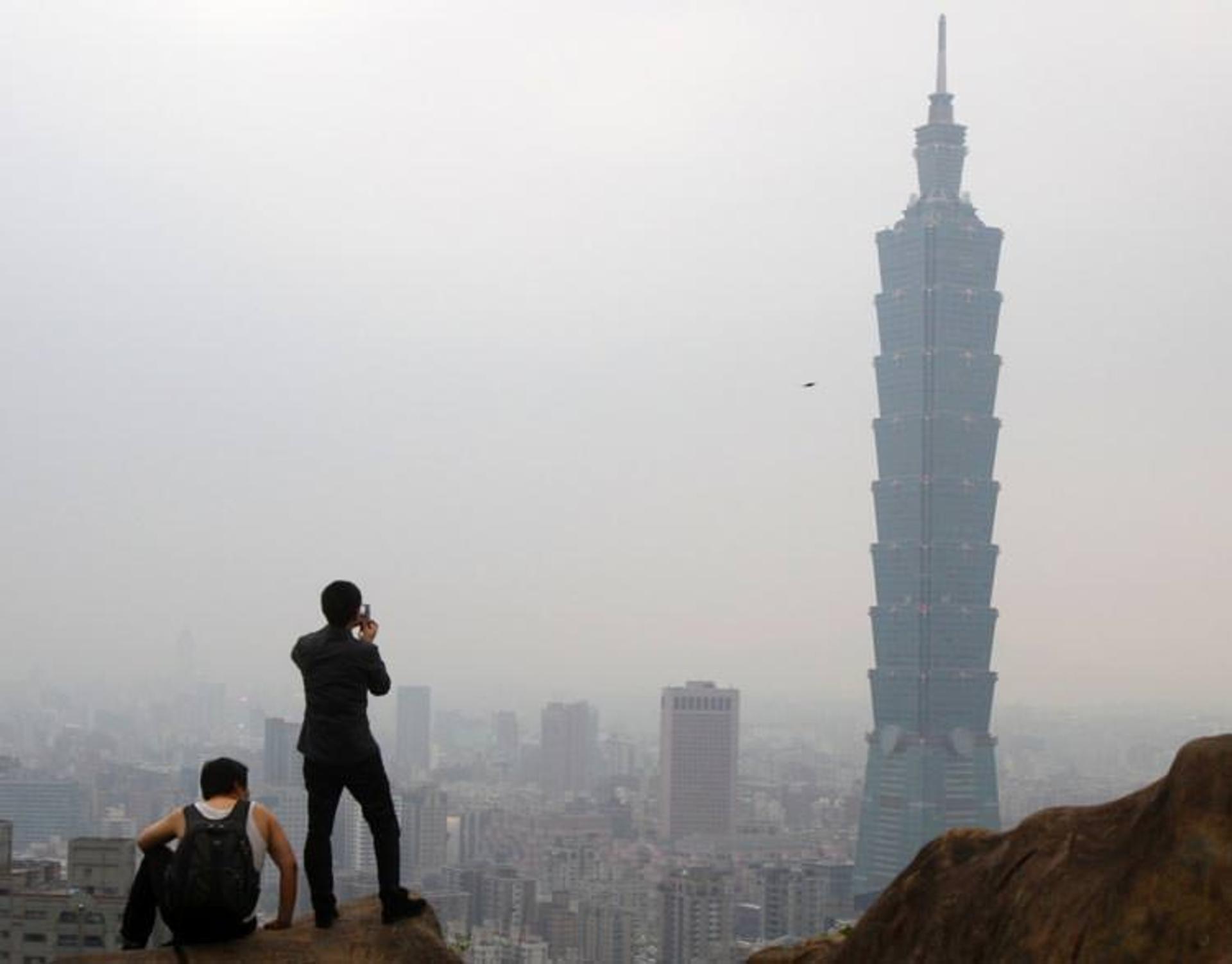 2015-12-6-the-taipei-101-in-taipei-taiwan