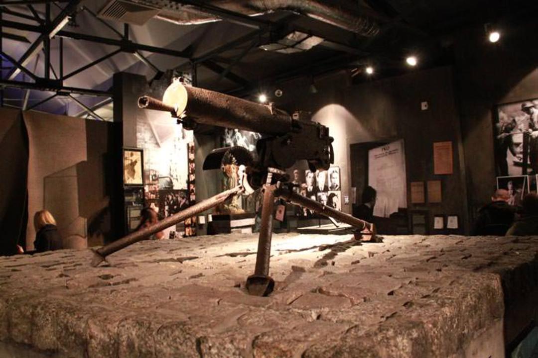 2015-12-89d78939-7415-4e34-9340-b9b9b2ad6349-warsaw-uprising-museum