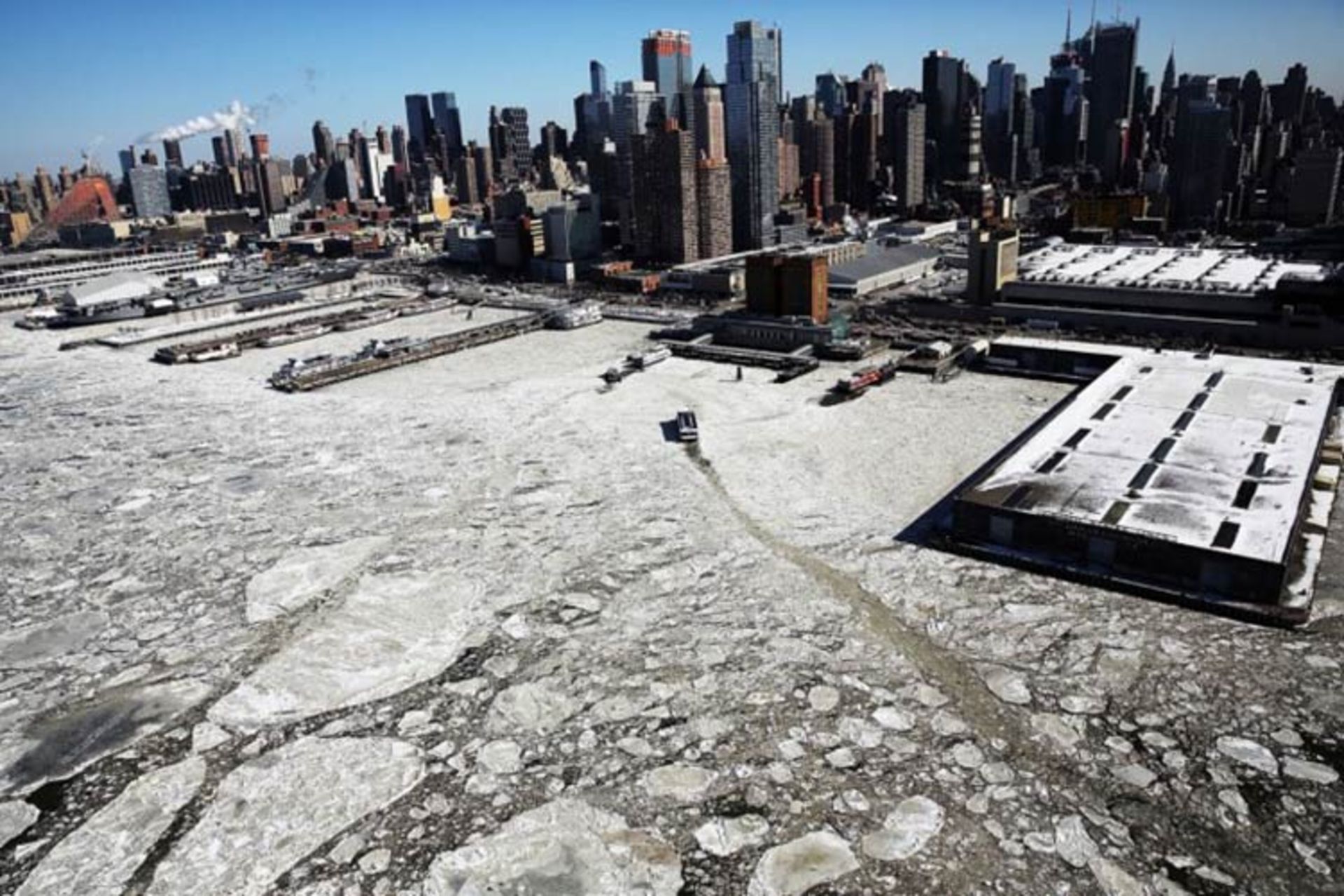 2015-12-a46427e4-5e76-4936-ad18-2f4c12115724-nyc2-740x493