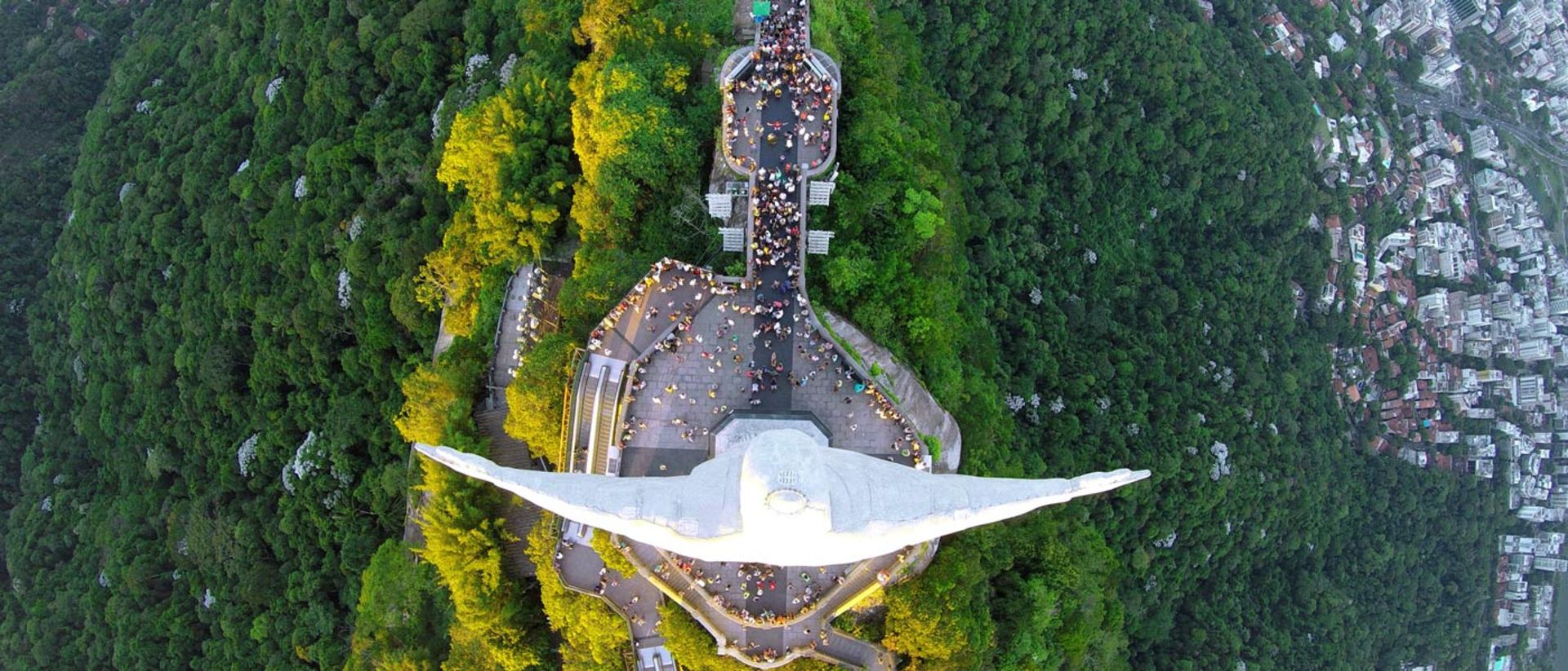 2015-12-b1654eab-af6a-4d4e-8483-bf7f36a847a4-christ-the-redeemer-by-alexandre-salem55