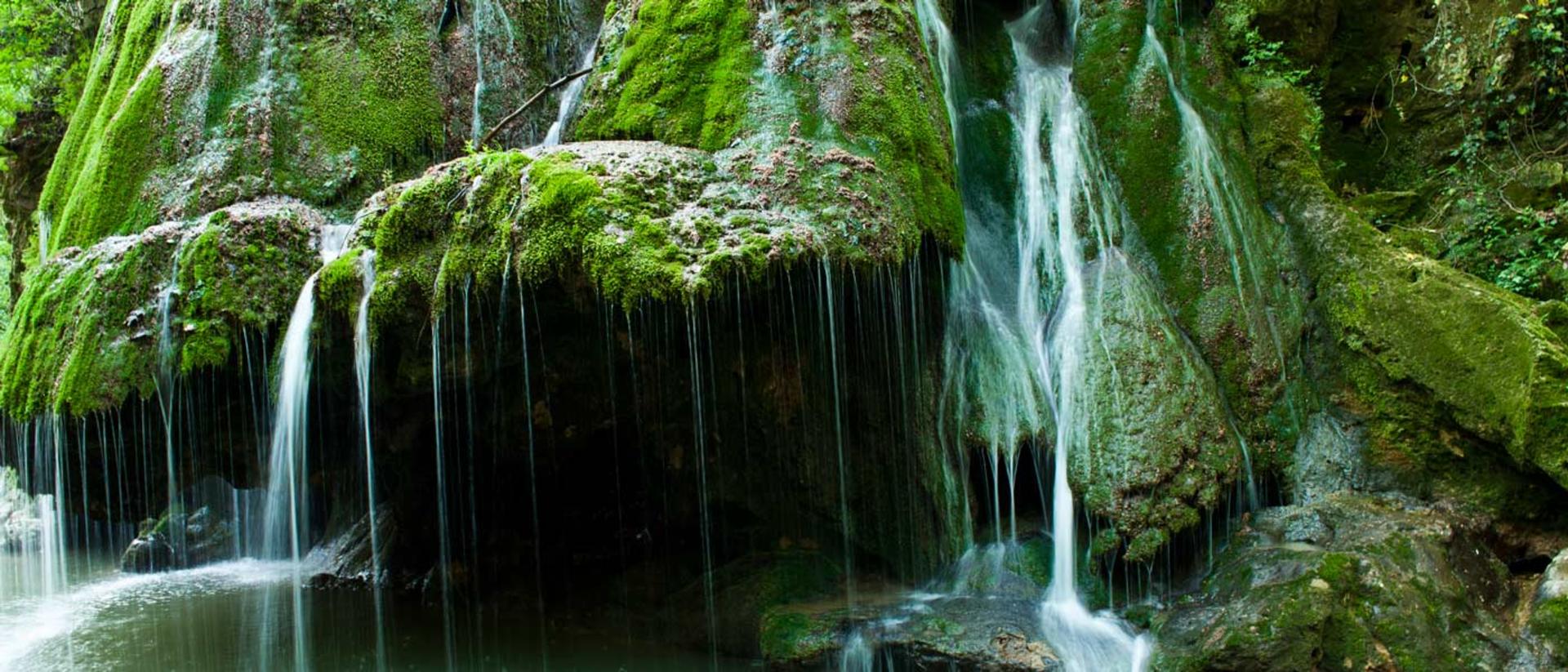 2015-12-bigăr.waterfall.original.3994555552525252525