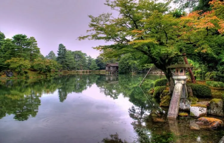 2015-12-d000e65d-06bc-46d9-ad20-9cd743199a58-kenroku-en-kanazawa--japan-4