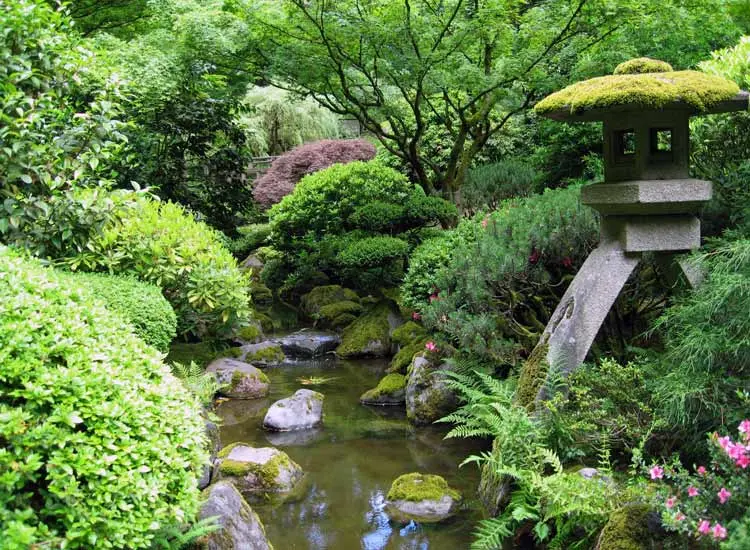 2015-12-d8cb51f1-130f-442c-8aa5-76d20fd10e1e-portland--japanese--garden-portland-oregon--usa-5