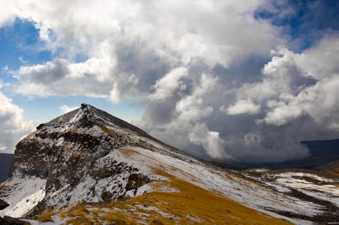 کوه Aragats در ارمنستان