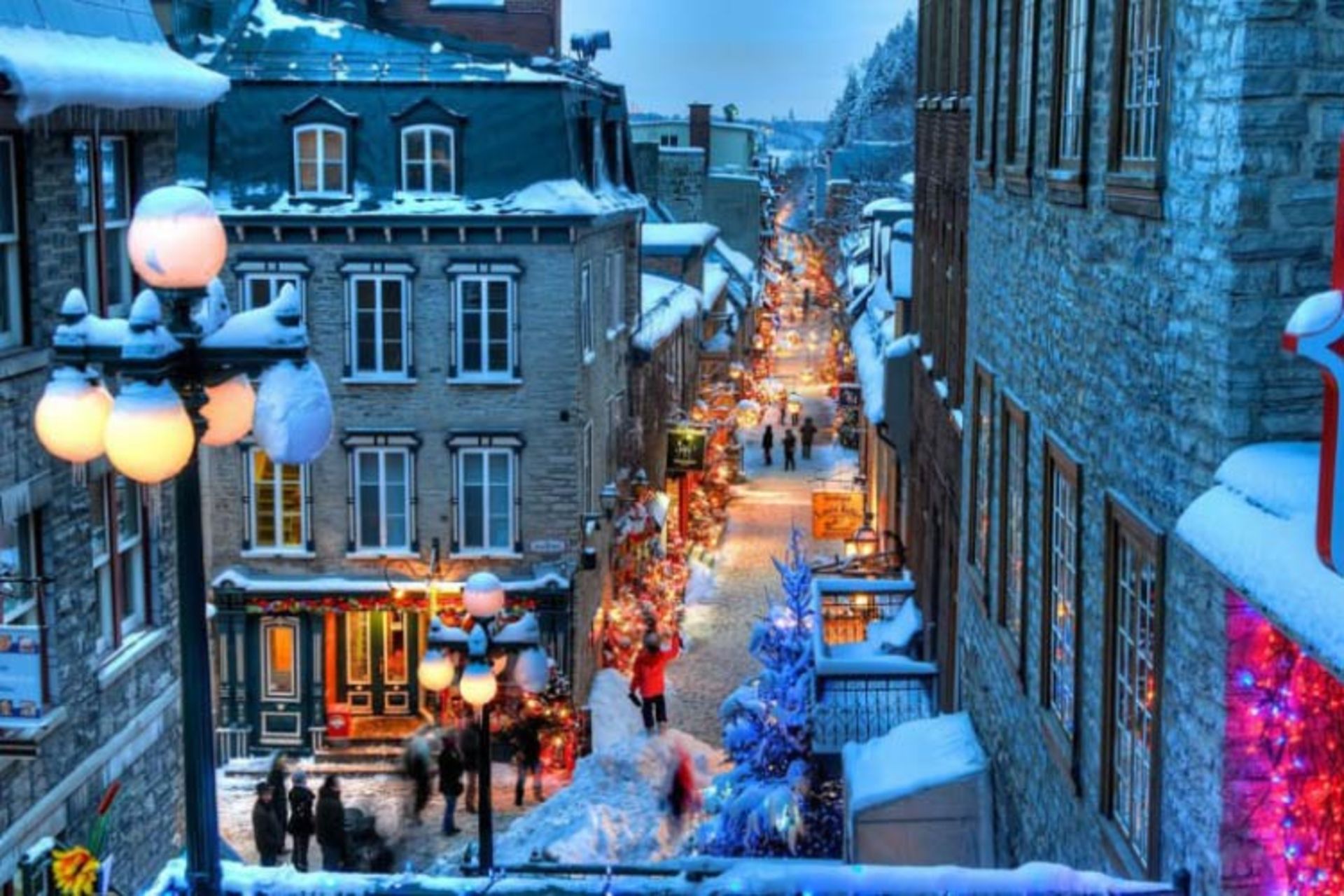 2015-12-petit-champlain-quebec-city-canada-1