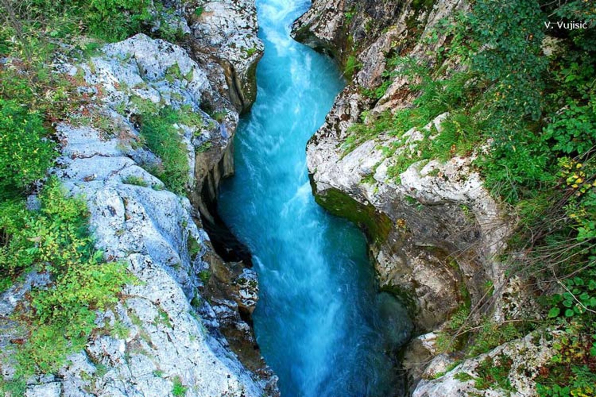 2015-12-soca-river