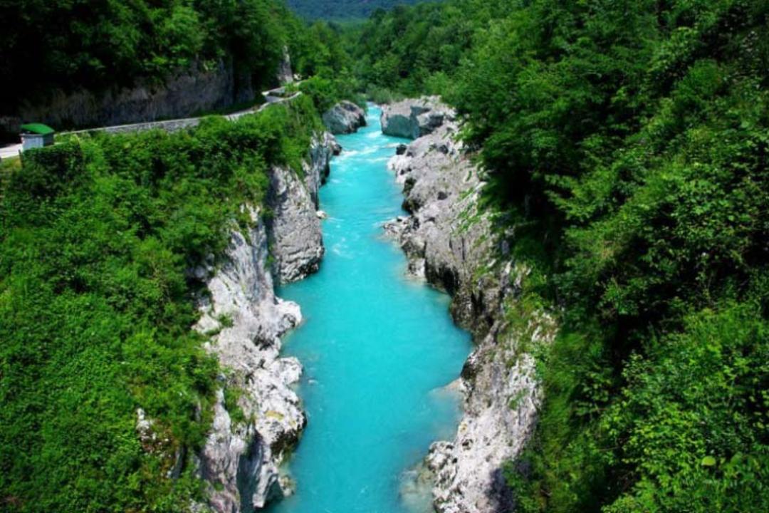2015-12-soca-river3