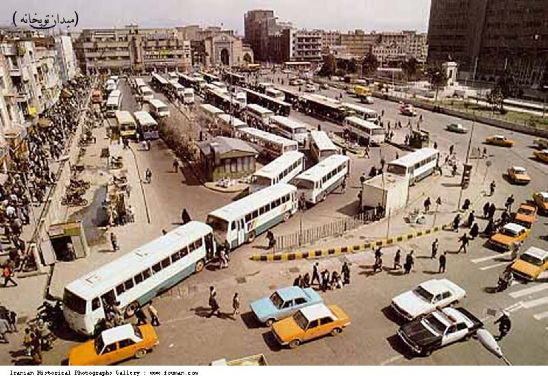 2015-12-tehran_toopkhaneh_square_1970s