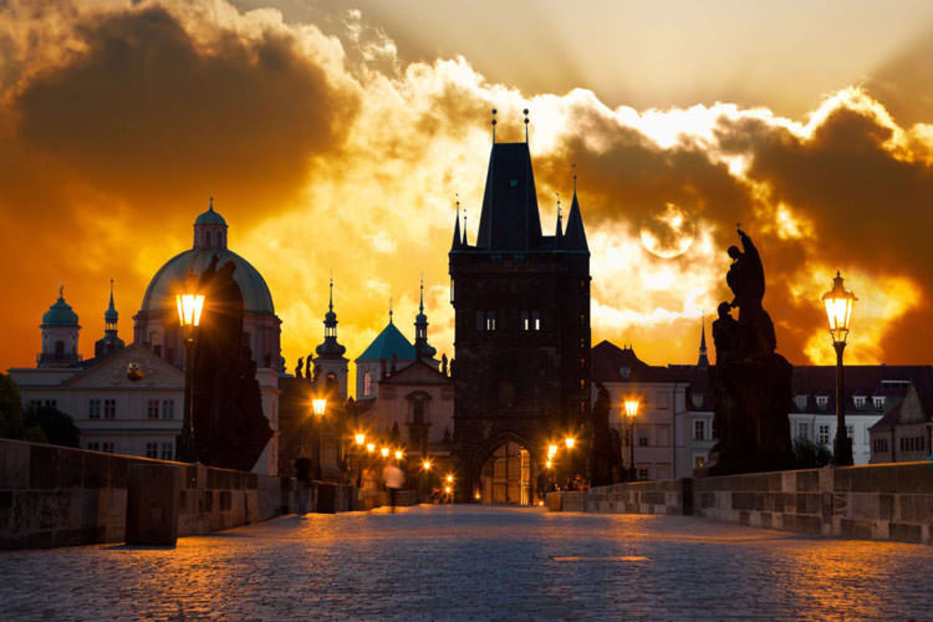 2015-12-the-charles-bridge3-1