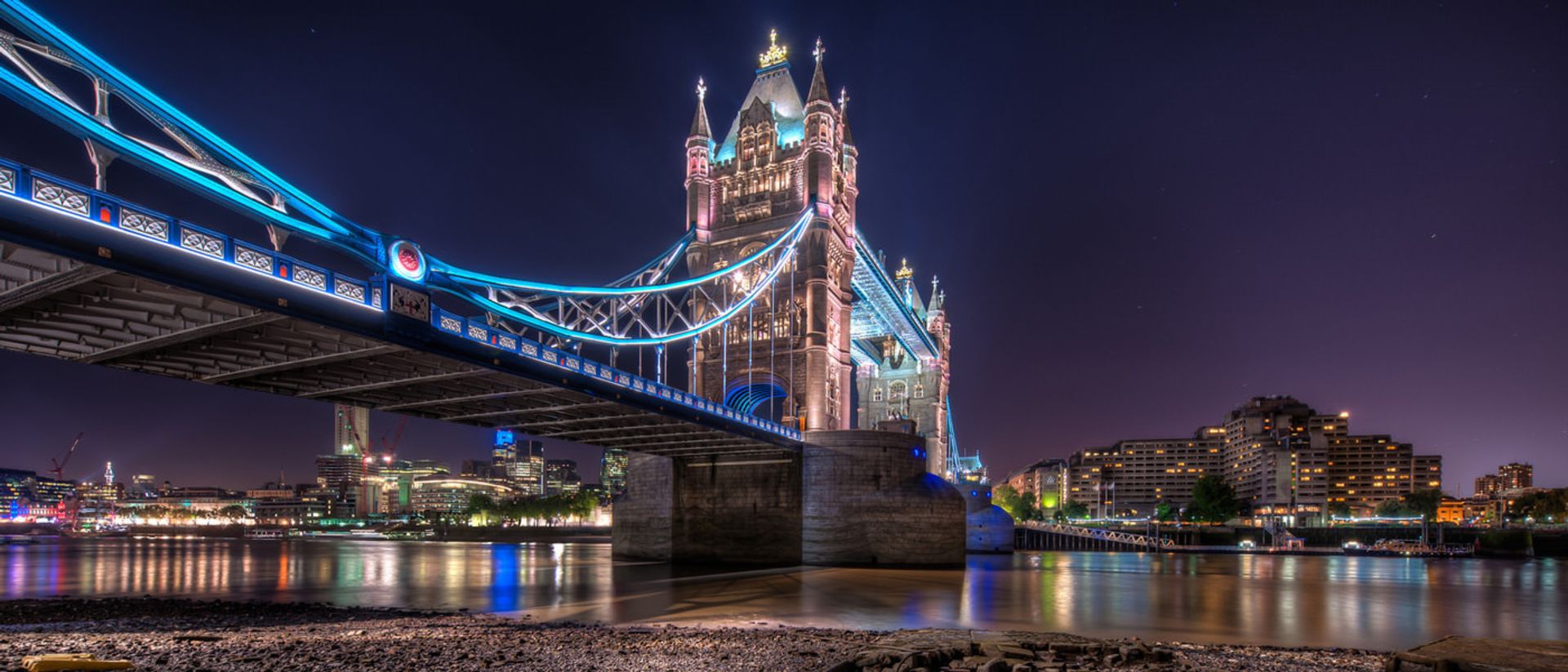 2015-12-tower-bridge-images
