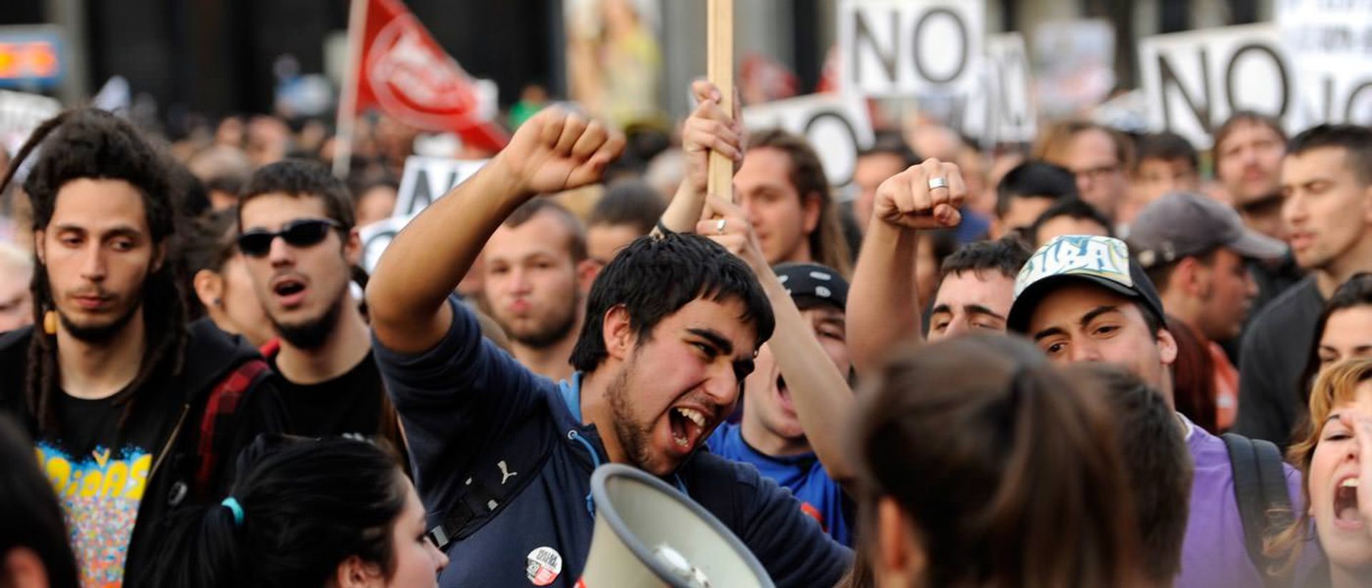 2015-12-youth-unemployment1