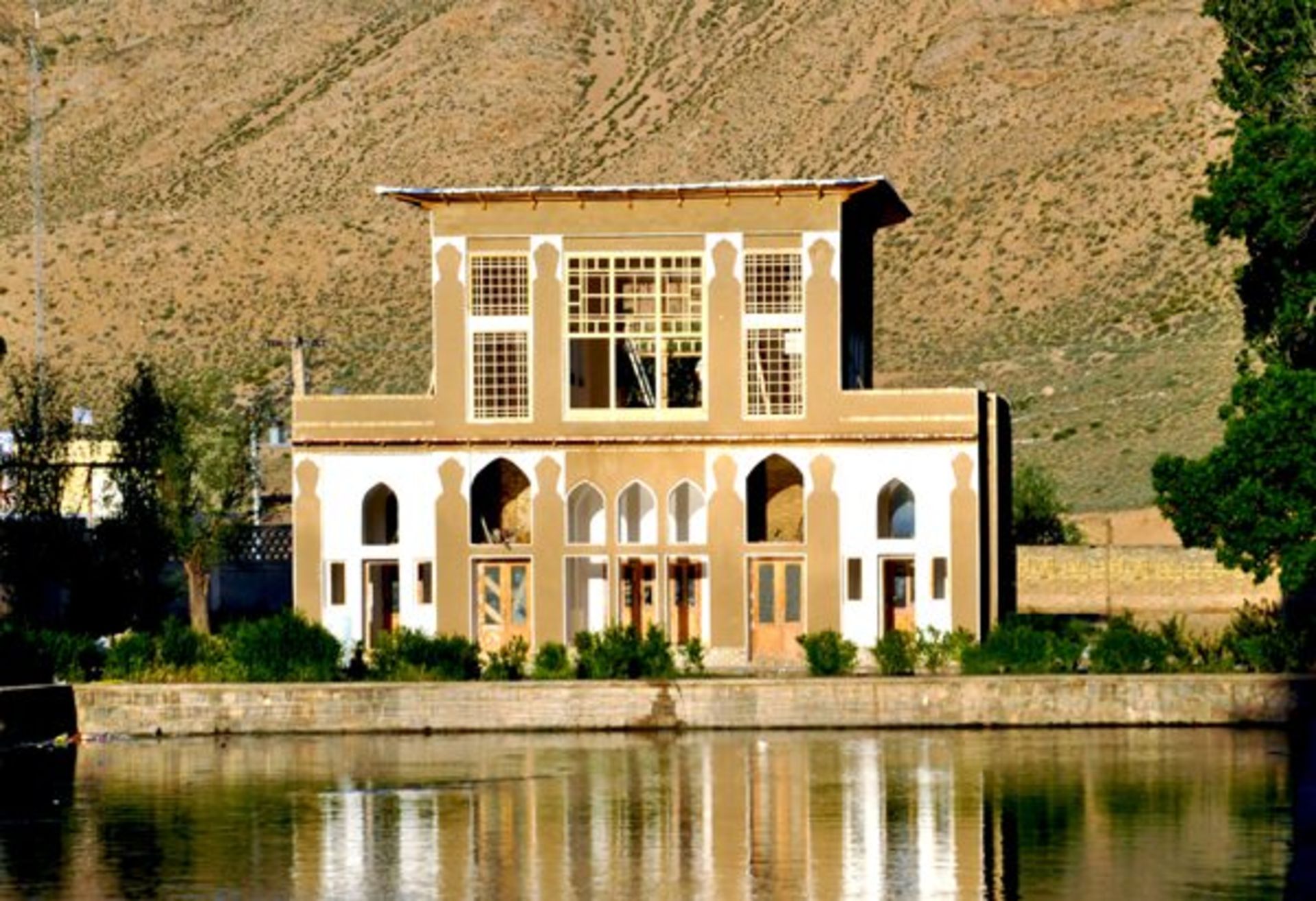 چشمه علی دامغان 