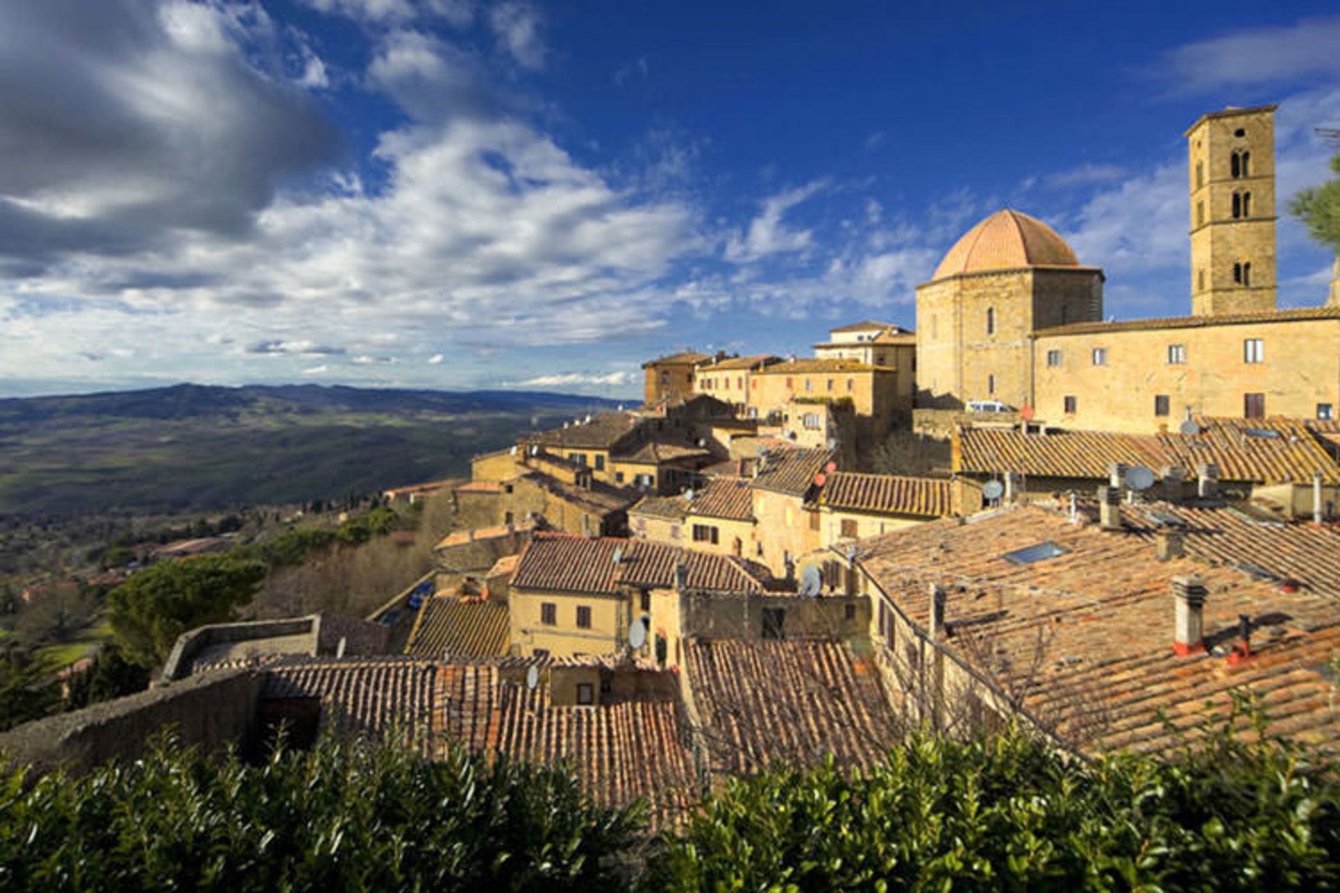 Tuscany Honeymoon Weather and Travel Guide