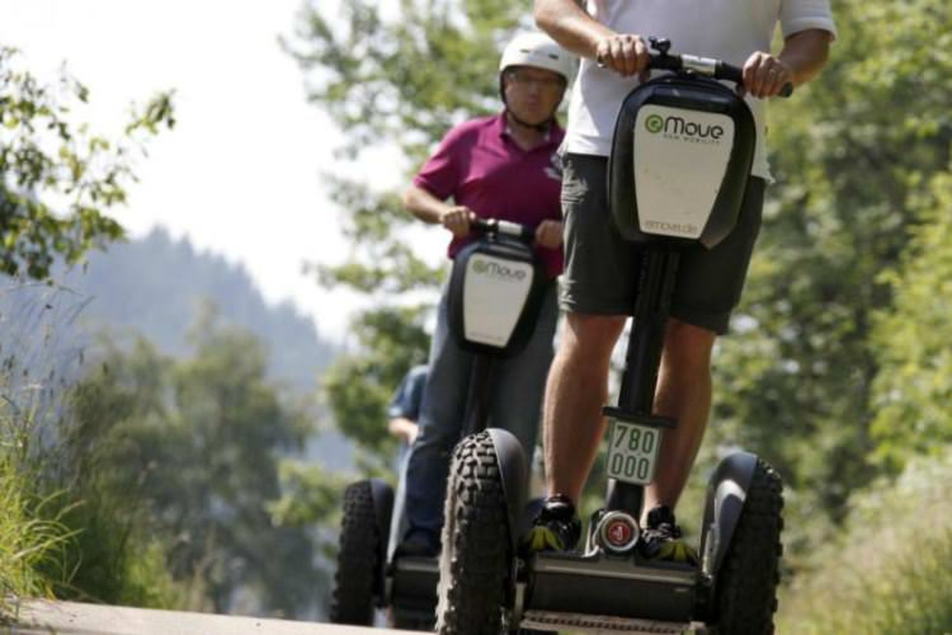 2016-1-17888d11-8efe-4a50-b1b0-9d1a15345dd6-segway