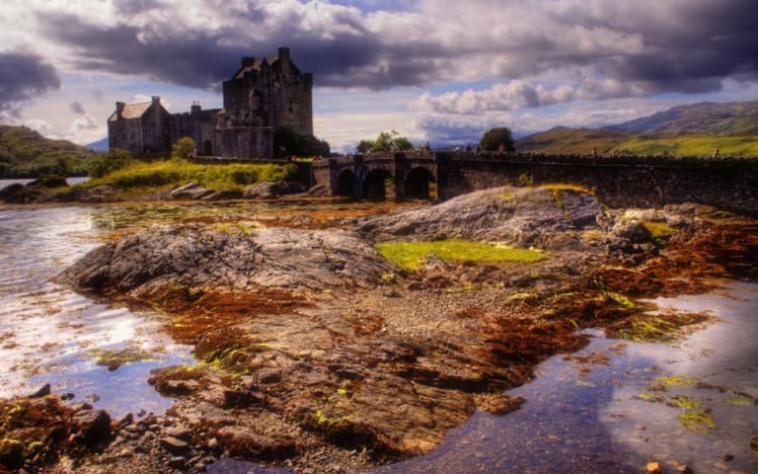 2016-1-32a9ade3-ee38-4b40-8802-0a83401d3037-eilean-donan-loch-duich-island-scotland5