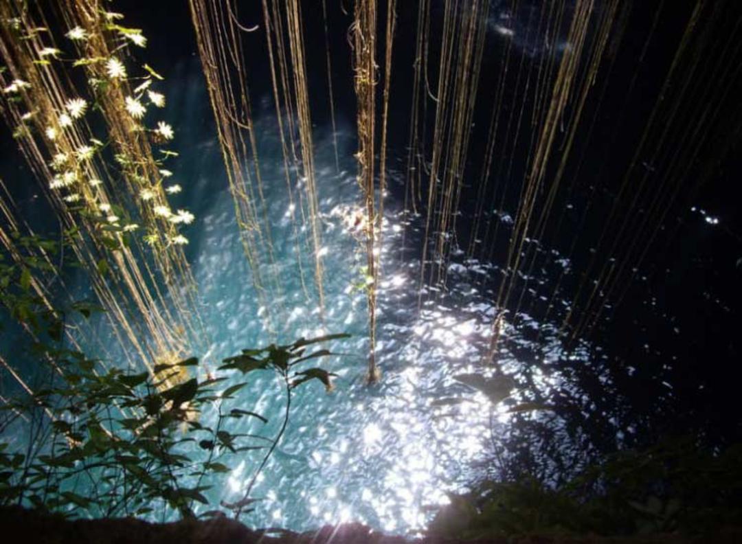 2016-1-37f1ffbf-d45f-4e1b-a671-f3c1686ded20-cenote-chichen--itza-7