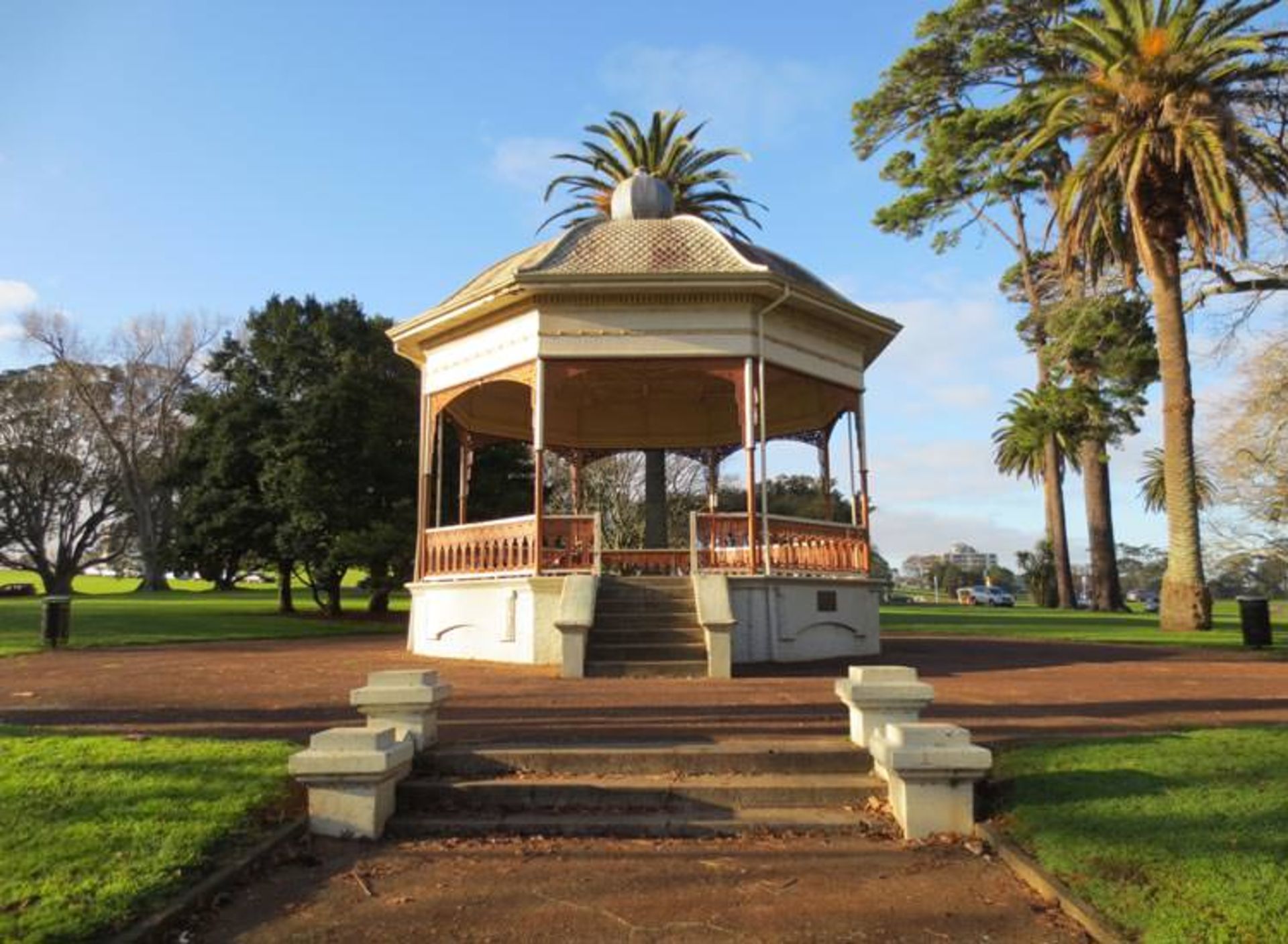 2016-1-4a44b6e1-0112-4abb-be3d-dbe3a0c06b81-auckland--domain-6
