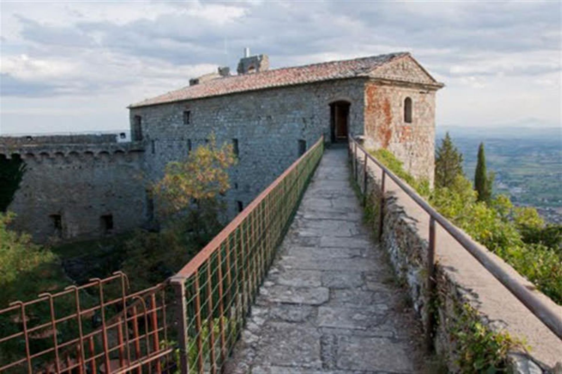 Tuscany Honeymoon Weather and Travel Guide