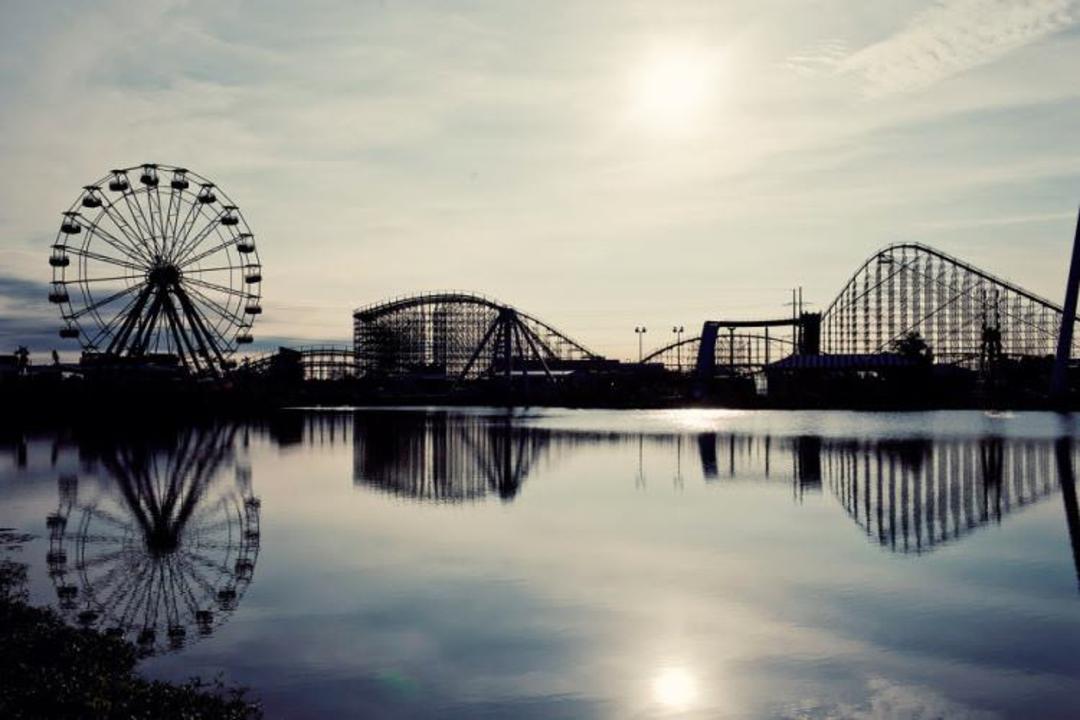 شهر بازی Six Flags