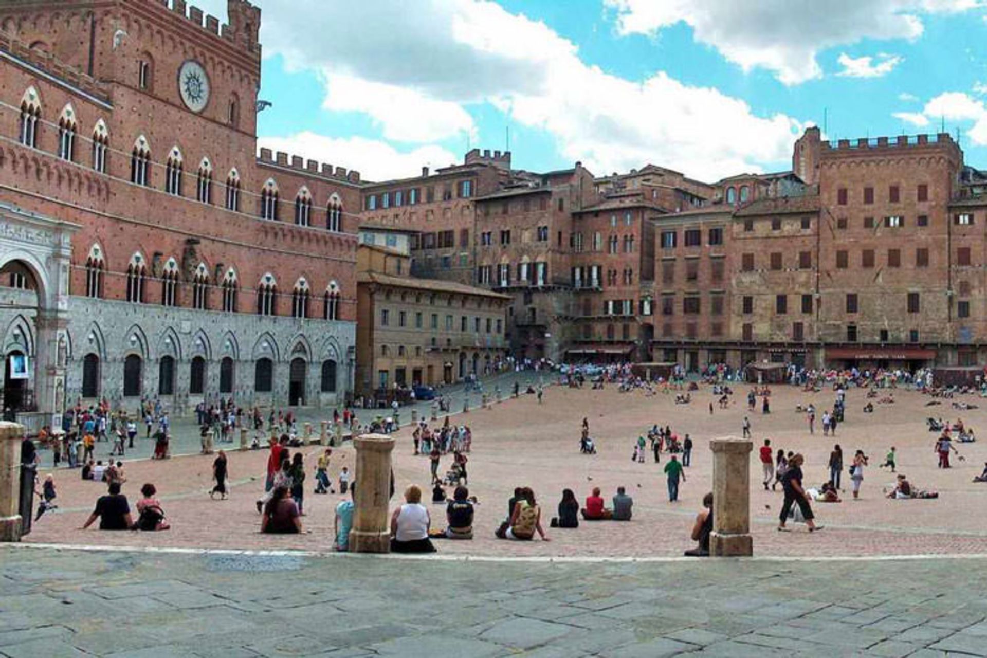 Tuscany Honeymoon: Weather and Travel Guide