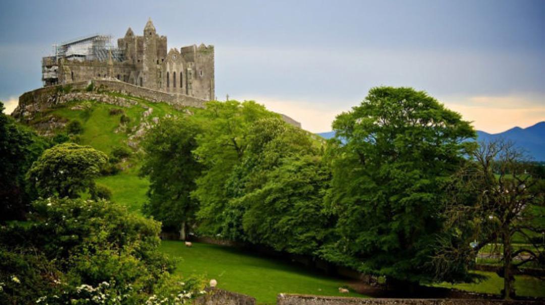 2016-1-a8c840e3-e8a4-44d1-9a82-d9e9e7af41ce-the-rock-of-cashel-county-tipperary-ireland4