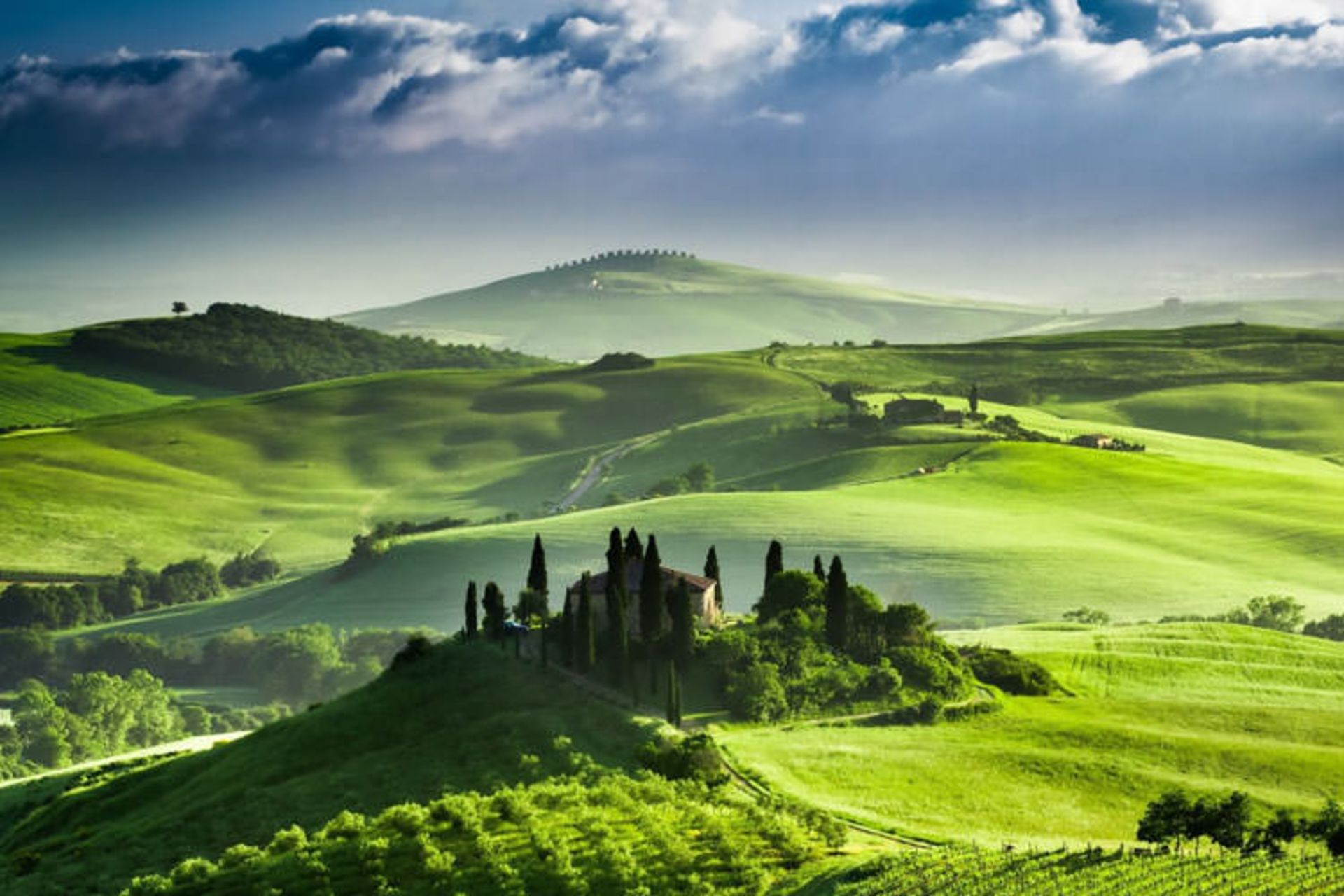 Tuscany Honeymoon: Weather and Travel Guide