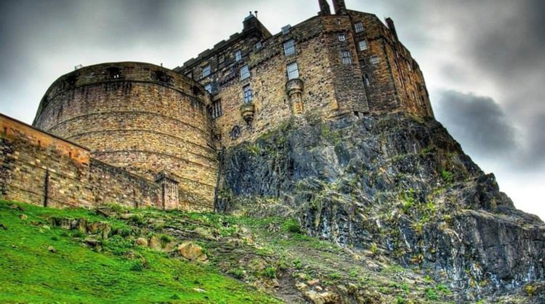 2016-1-b91c7ec3-e3c1-4021-a979-b858d43c6e2f-edinburgh-castle-edinburgh-scotland3