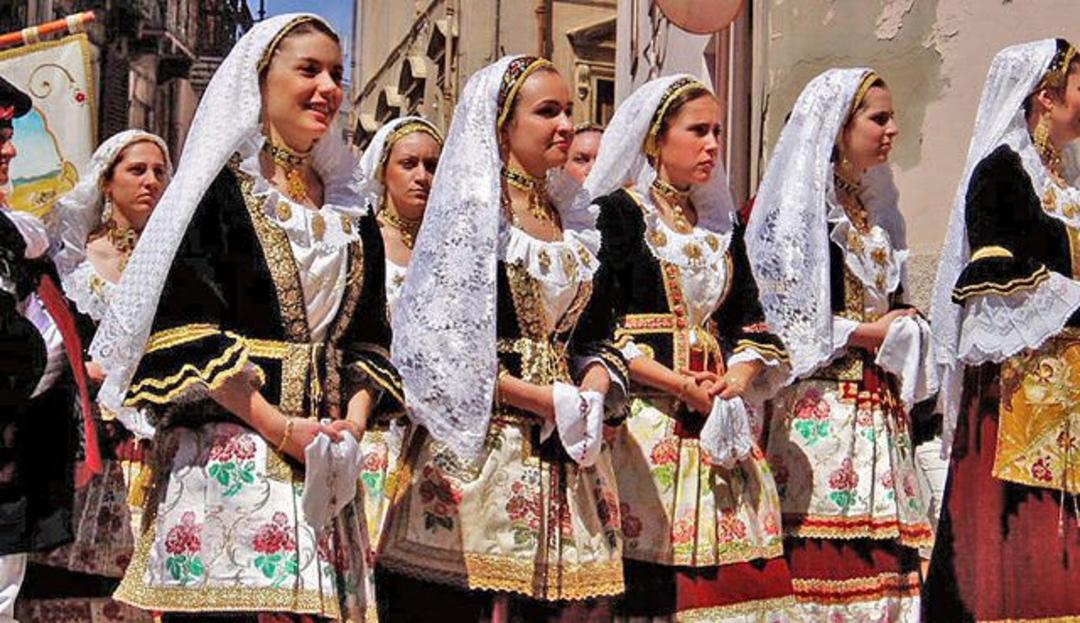 لباس سنتی ایتالیا