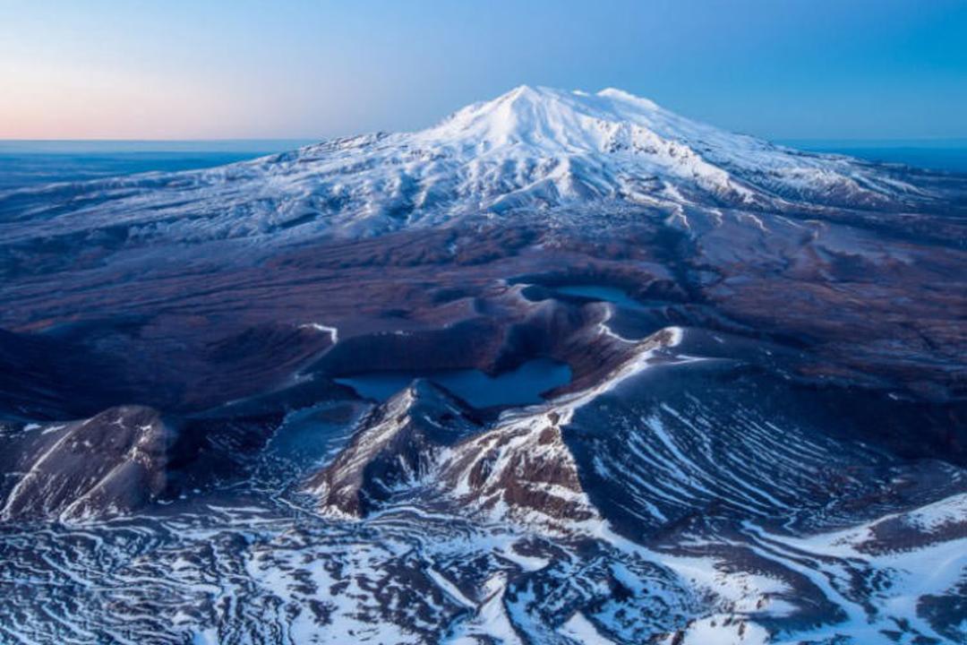 2016-1-f9088baa-fd44-4498-a626-a648e5899861-tongariro--national--park-new--zealand-4
