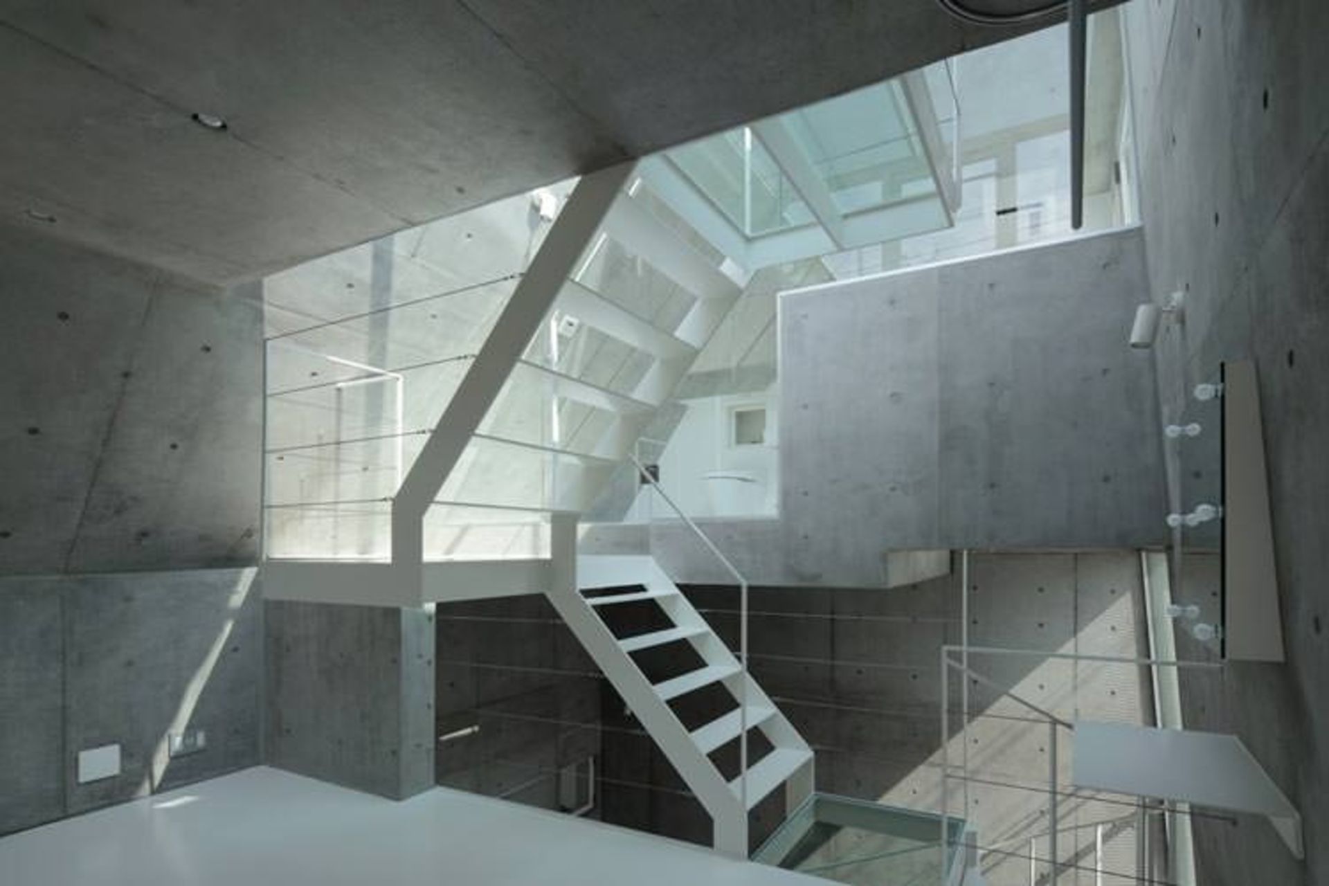 3-glass-steps