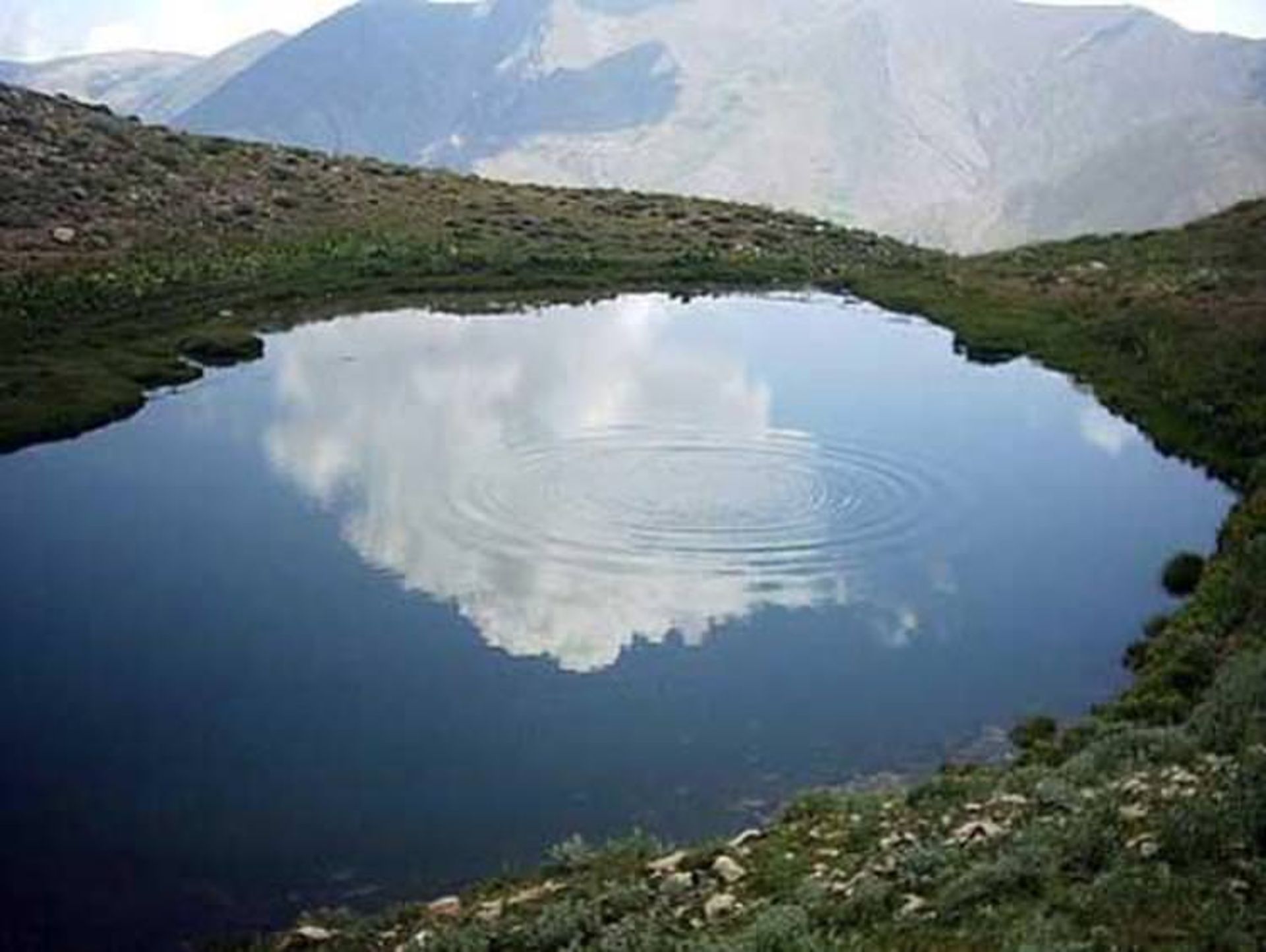 چشمه آبگرم دهلران