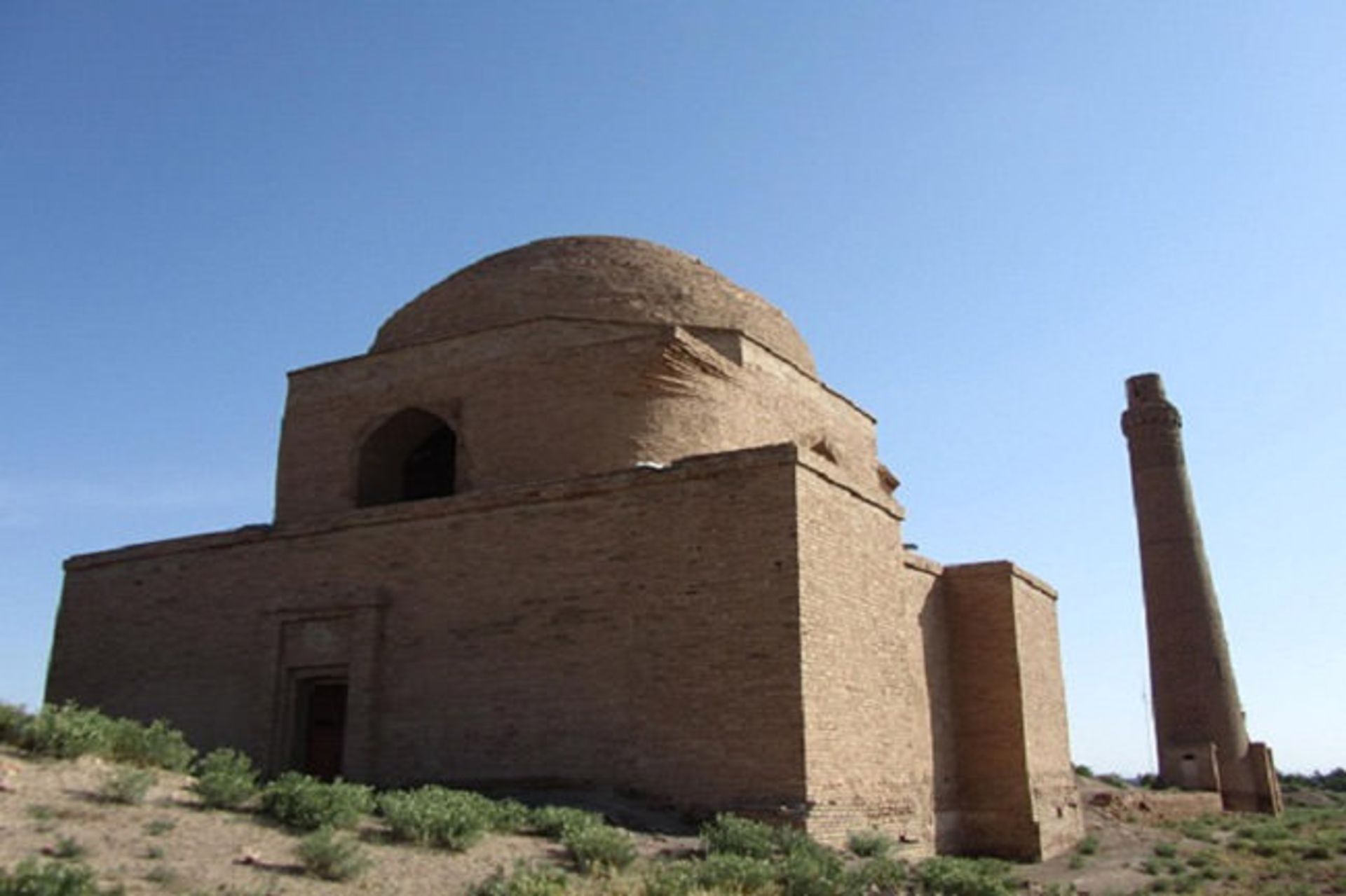 مقبره ارسلان جاذب