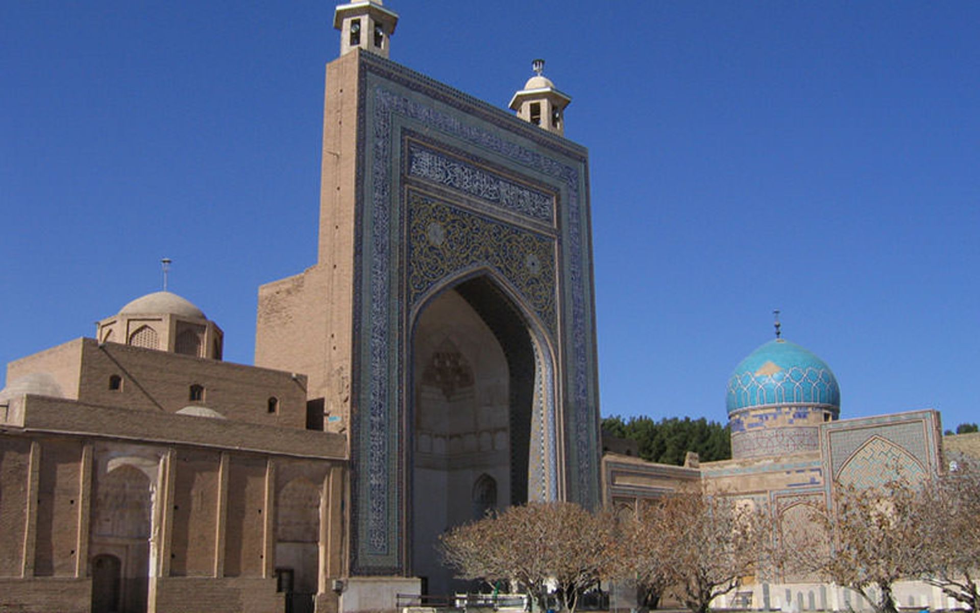 آرامگاه جامی